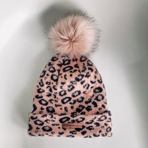 Catherine Malandrino Léopard Cheetah Pompom knit beanie hat